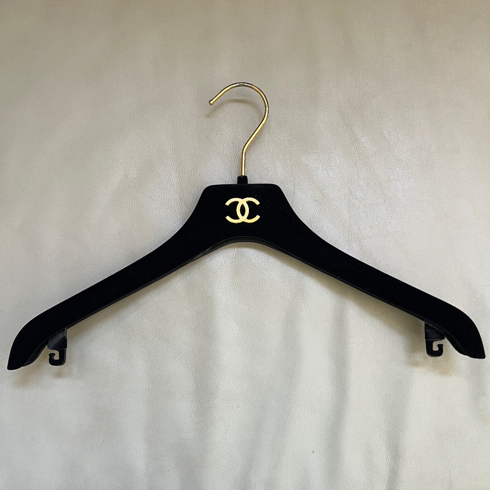 CHANEL CLOTHES HANGER IN BLACK VALVET